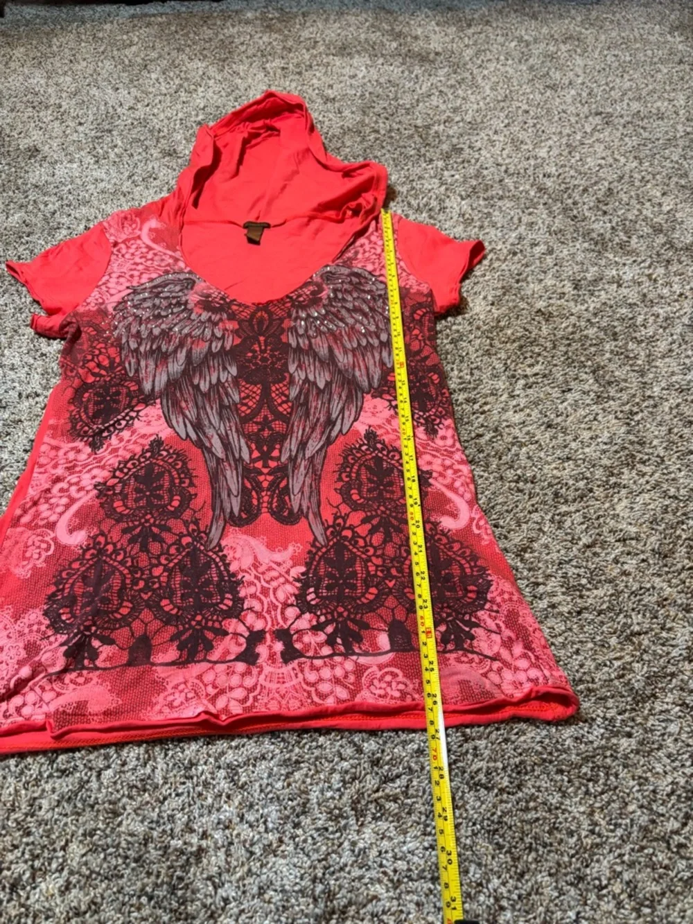 E87 Copper Key Coral Hooded V-Neck Tee with Angel Wing Graphic, Size XL - Picture 4 of 6